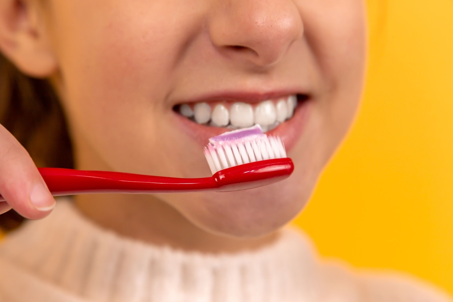 Dietro le Quinte di Dental Riviera: Storia e Valori